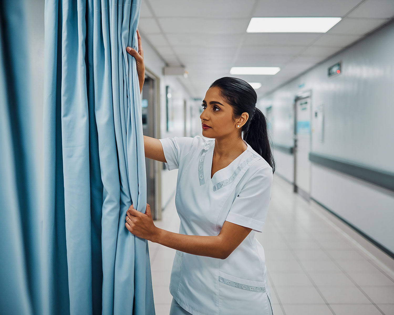 The Complete Hospital Curtain Cleaning System